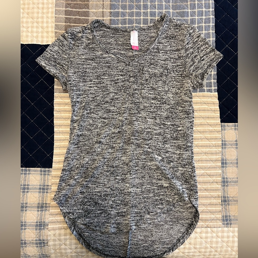 Shirt - Picture 2 of 3